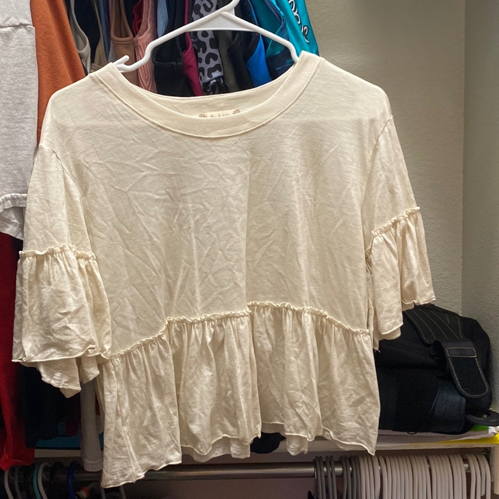 super cute brand new with tags altard state top (just wrinkled in the pic lol)